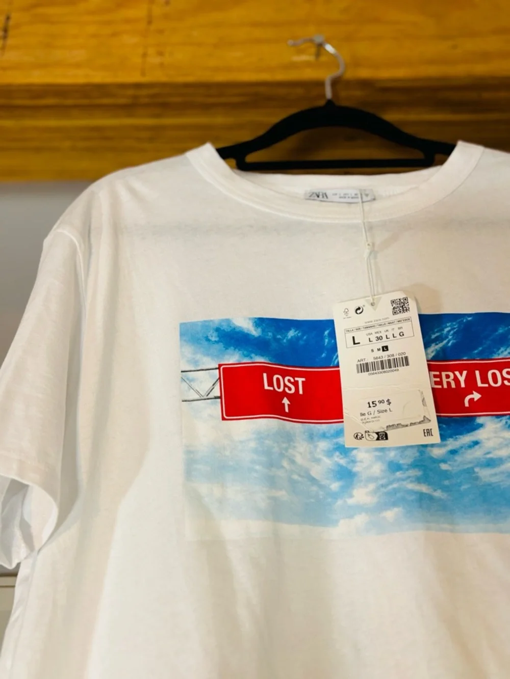 Zara White Tee with Blue Graphic Detail - Picture 5 of 7